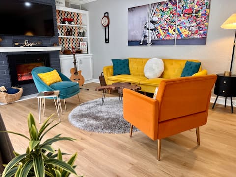 Successful Airbnb property: 2 King Suites | Energy Corridor | Pool + Office in Memorial