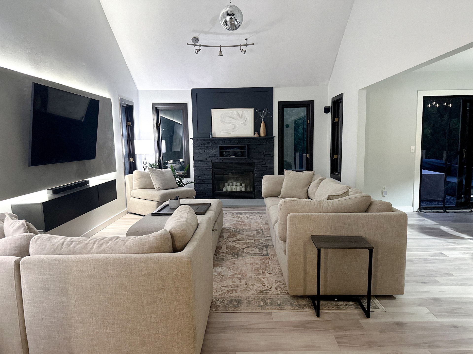 5BR Pool Home by Downtown GR