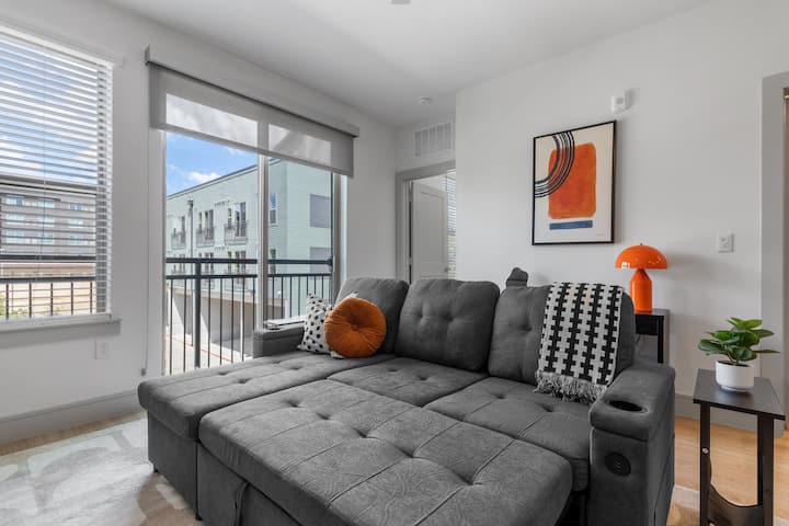 1bed 1bath Pool + Gym | Near Domain Mall + Airport - Austin, TX
