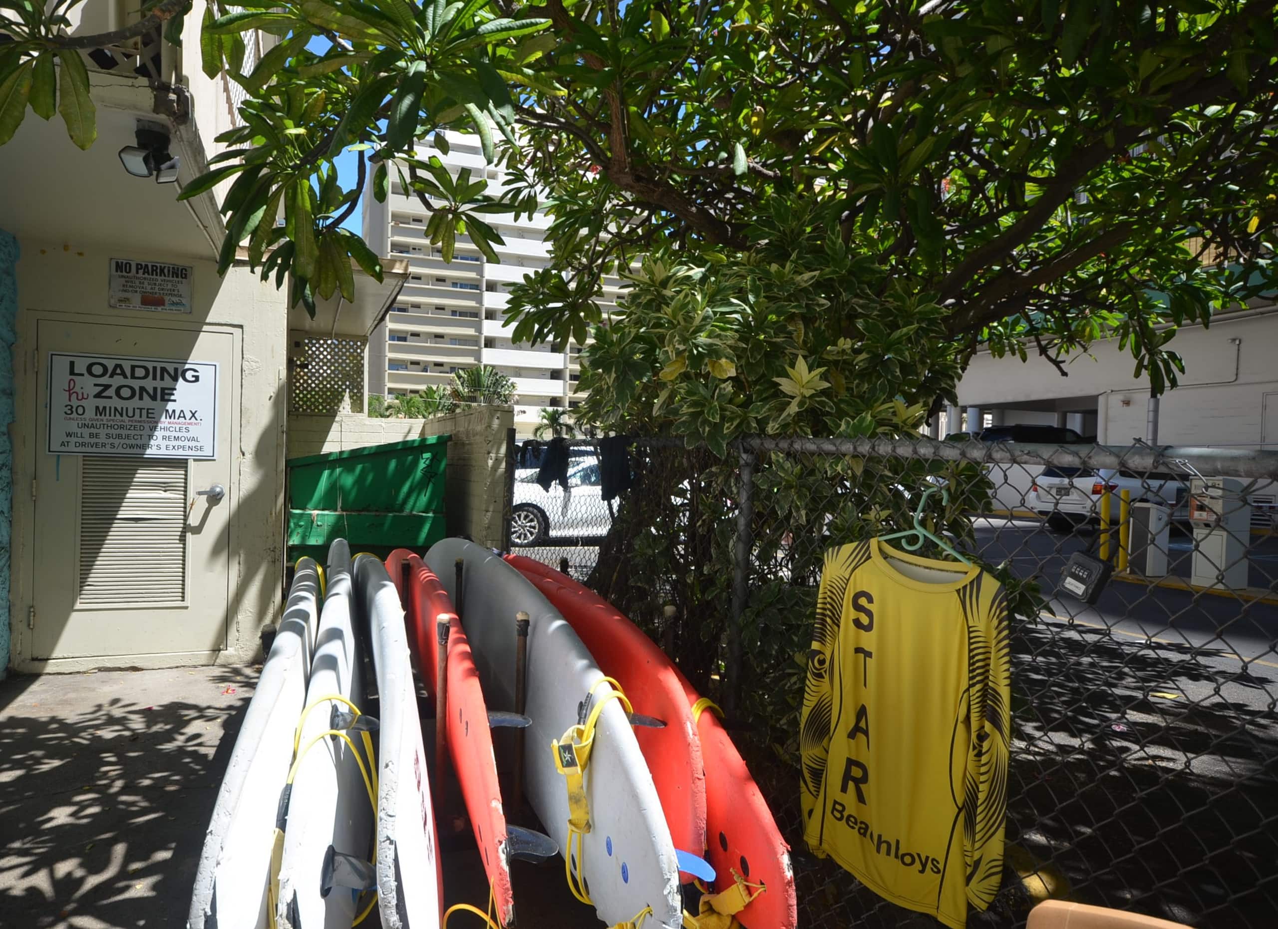 Home in Honolulu · ★4.63 · Studio · 1 bed · 1 bath - Image 9
