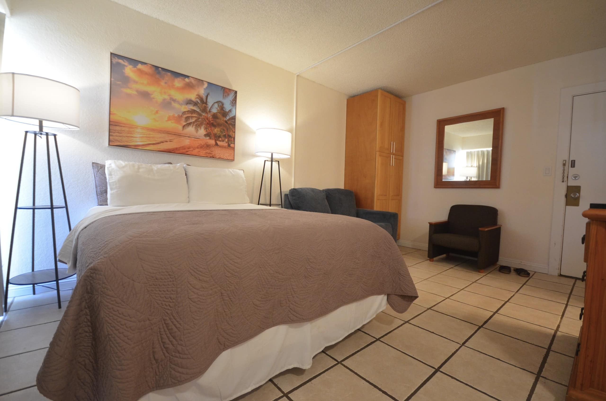 Home in Honolulu · ★4.63 · Studio · 1 bed · 1 bath - Image 2