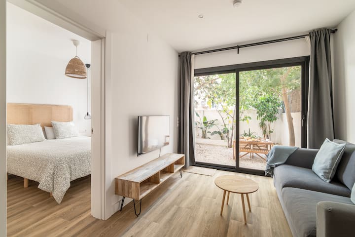 Acogedor Apartamento Con Patio Privado - L'Hospitalet de Llobregat