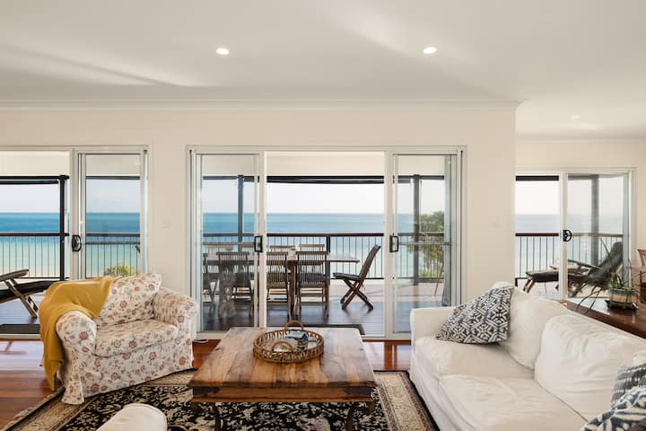 Stunning Beachfront Family Home:coign 5 Tangalooma - Tangalooma