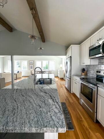 Quintessential Coastal Home with water views gallery image 5