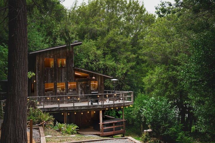 Exclusive River Escape On The Coast | Hot Tub