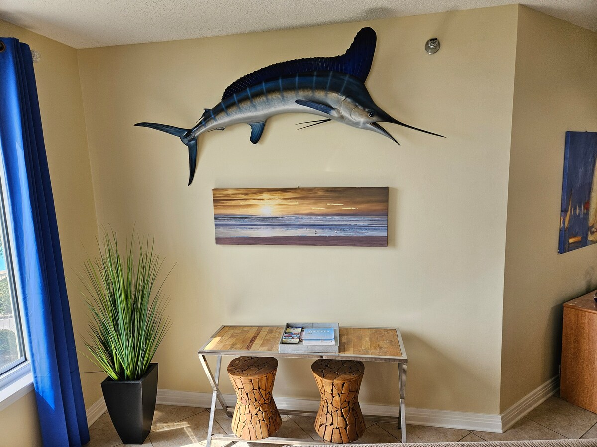 Top performing Airbnb: Navarre Beachfront/1st Floor/Gulf Views/walkable in Navarre Beach