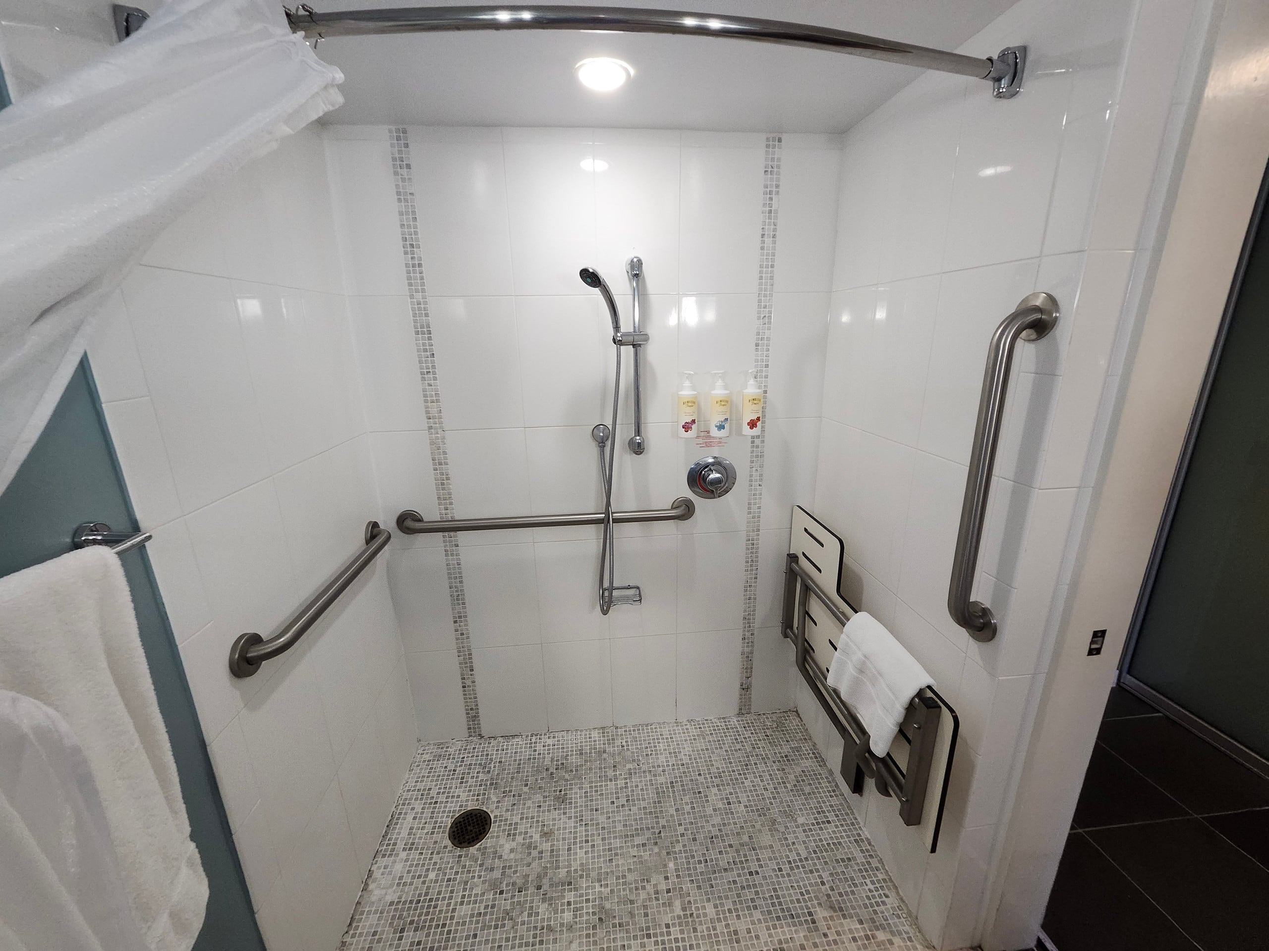 Hotel in Honolulu · ★4.91 · 1 bedroom · 1 bed · 1 private bath - Image 33
