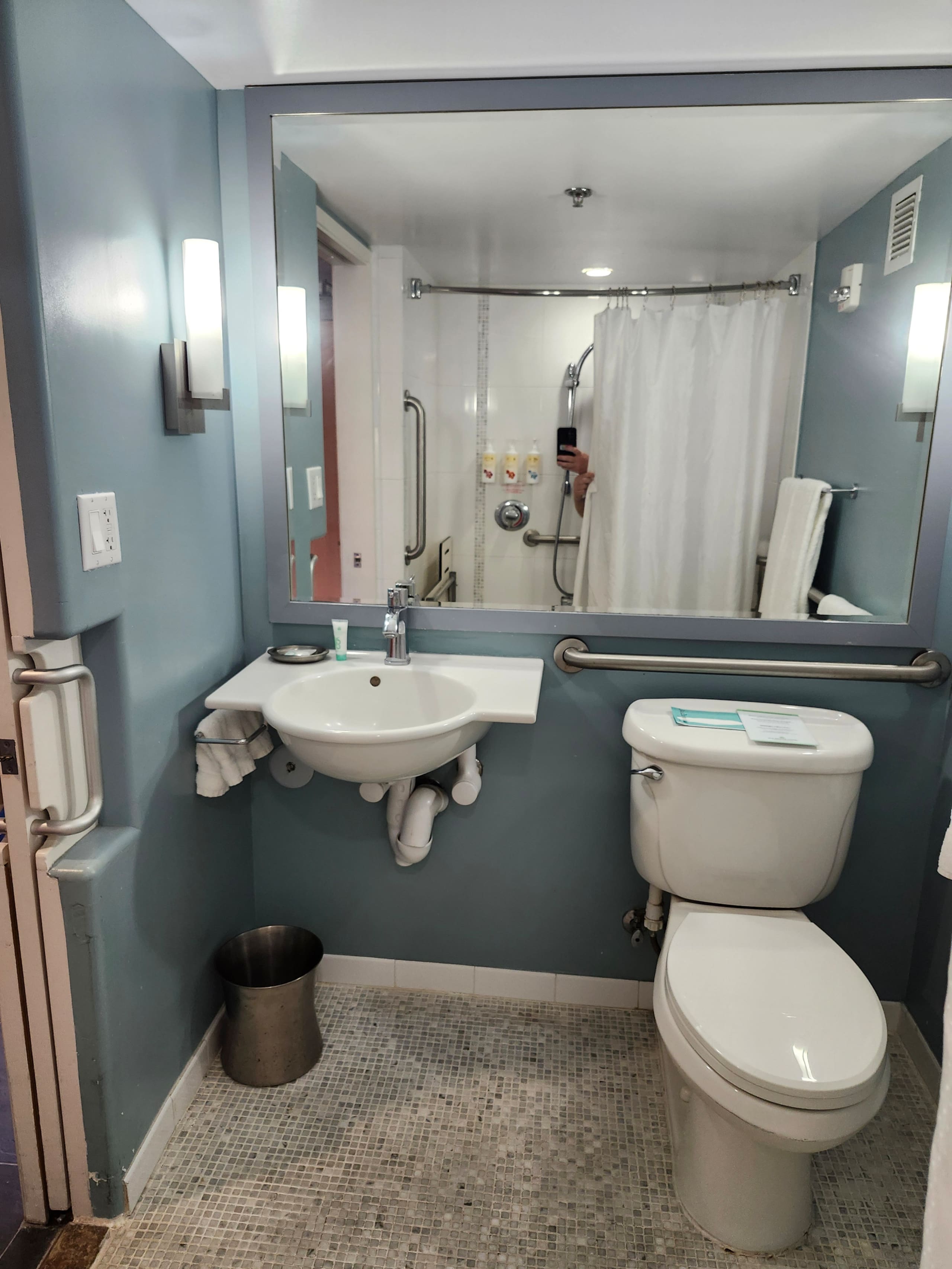 Hotel in Honolulu · ★4.91 · 1 bedroom · 1 bed · 1 private bath - Image 34
