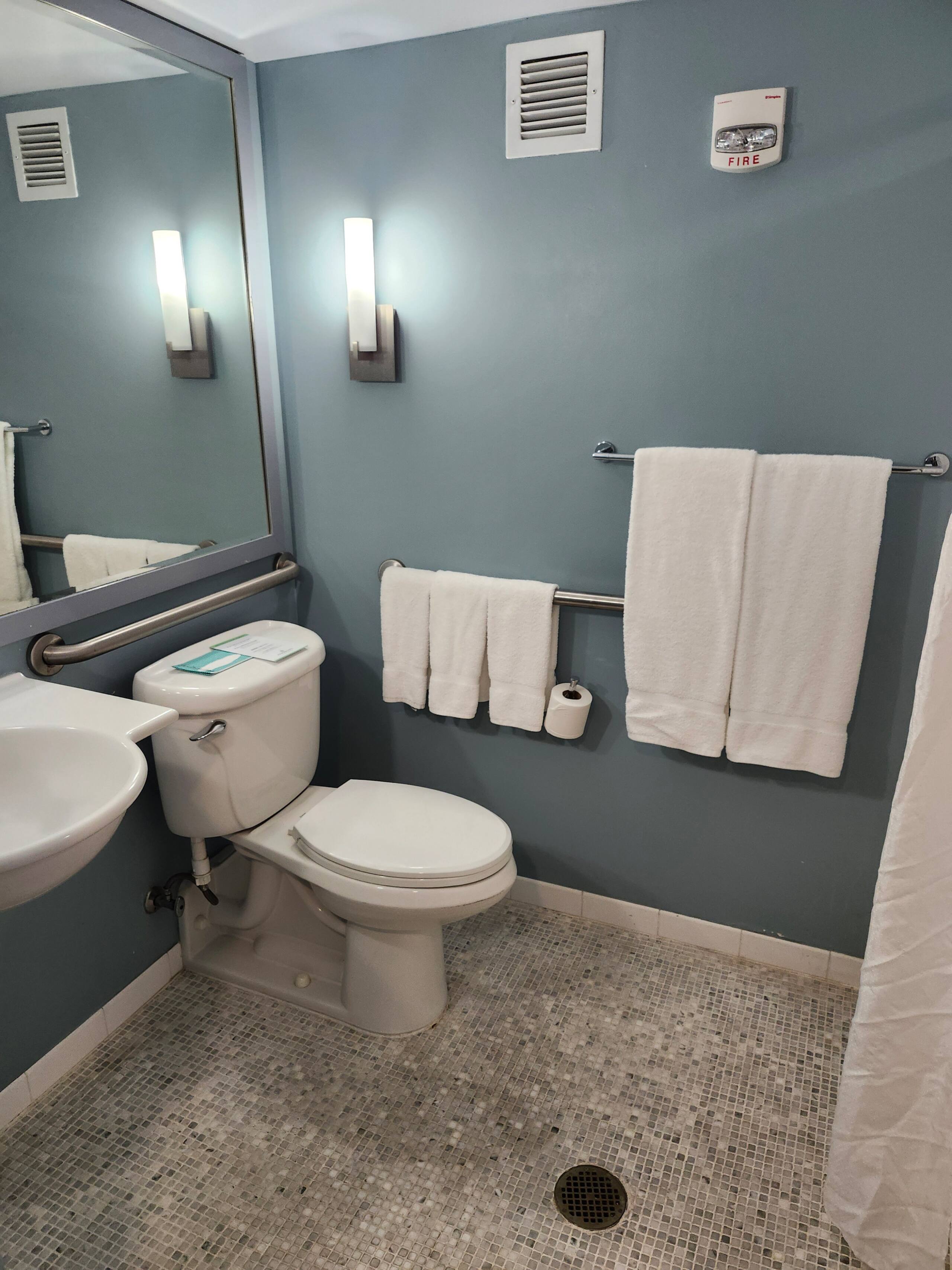 Hotel in Honolulu · ★4.91 · 1 bedroom · 1 bed · 1 private bath - Image 3