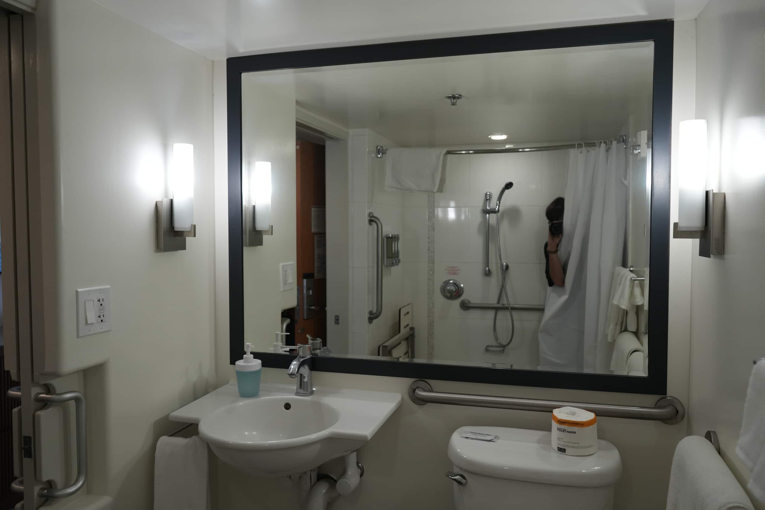 Hotel in Honolulu · ★4.91 · 1 bedroom · 1 bed · 1 private bath - Image 40