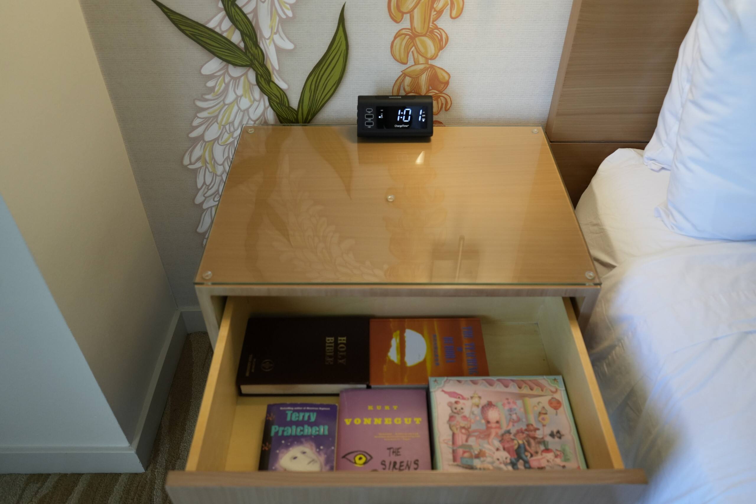 Hotel in Honolulu · ★4.91 · 1 bedroom · 1 bed · 1 private bath - Image 18