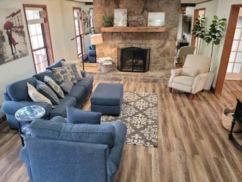 The Flint House: Rural Charm, City Convenience