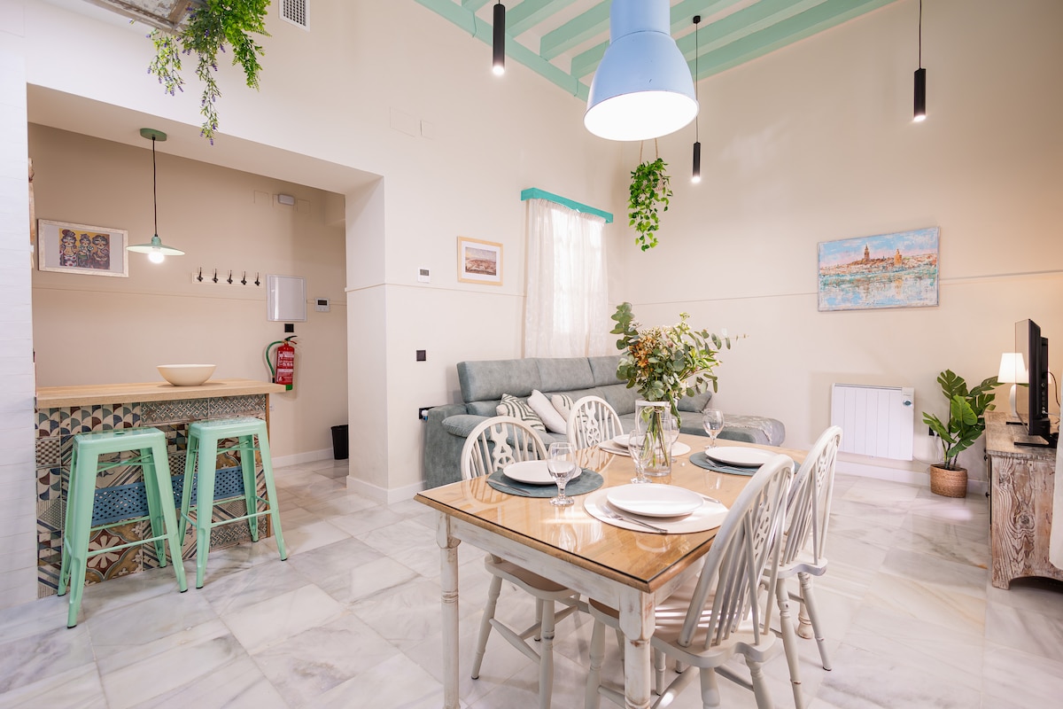 Successful Airbnb property: Pureza Betis: New flat in the sXVIII building in Triana Casco Antiguo