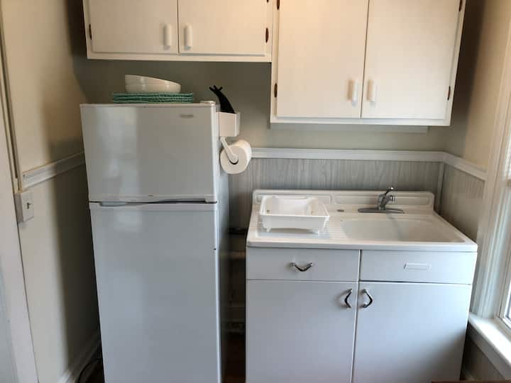 Quiet Studio In Desirable Neighborhood - Pittsfield, MA