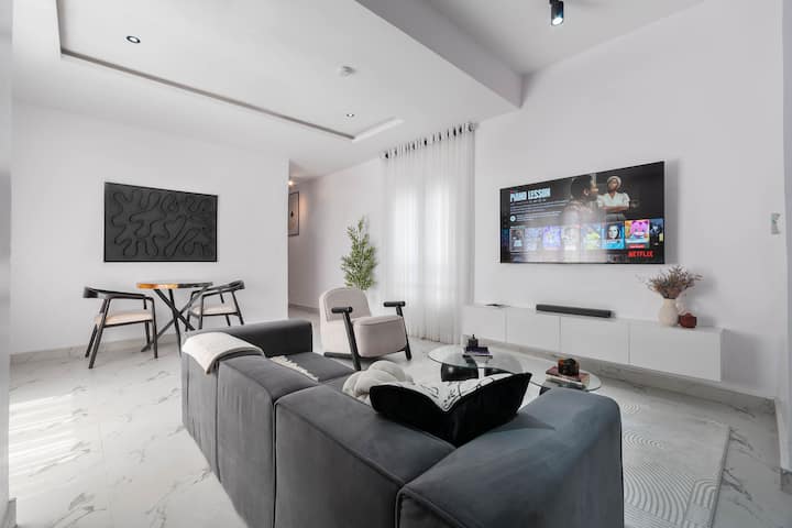 Fully Serviced 2bed Apt | 24hr Electricity | Lekki - Nigéria
