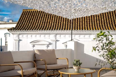 Apartment with terrace and bay views