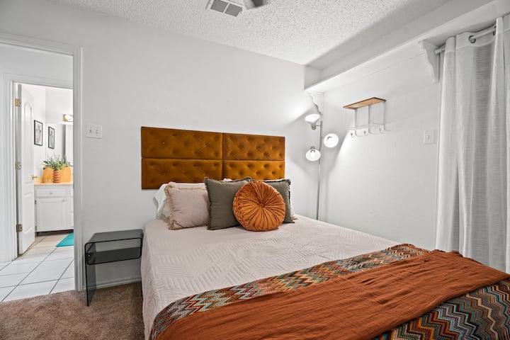 Спалня - кралица