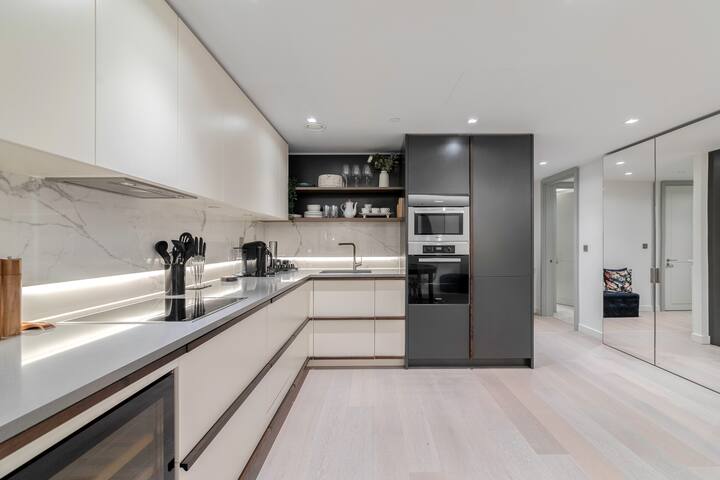 Luxury 2-Bed Flat Next to Hyde Park gallery image 3