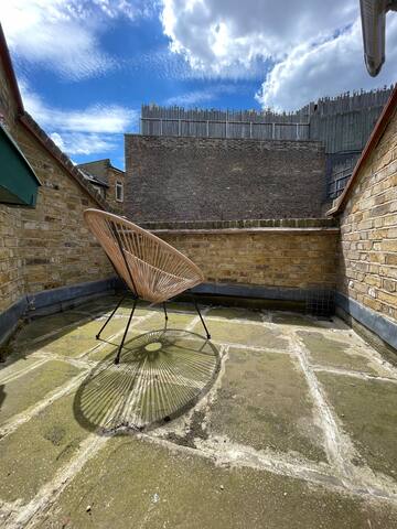 Beautiful 5 Bed House – Sleeps up to 12 – Central gallery image 4