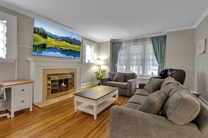 *Close To The Falls*big Historic Home*a/c*parking* - Niagara Falls