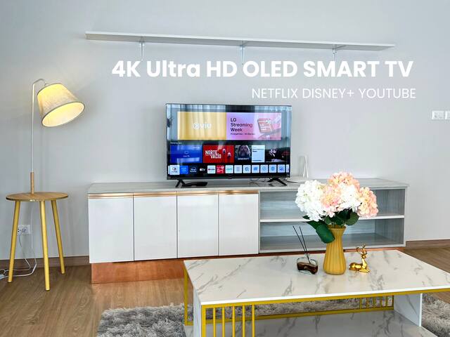 301: Luxury 4Beds 4BA Cozy&Private, City/Pool View gallery image 4