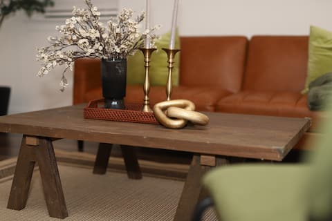 Top performing Airbnb: Uptown Home with Hot Tub| Fire Pit | Pool Table in Oakhurst