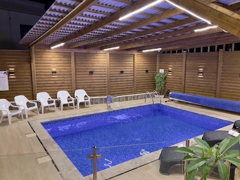 Mountain Edge Villa - Villa with indoor heated pool and Jacuzzi