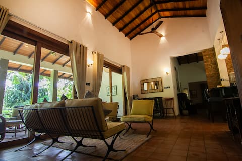 Avalon Villa + Villa Acland