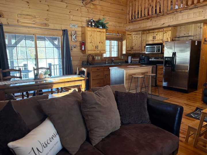 Beautiful Cabin In Friendship - Wisconsin