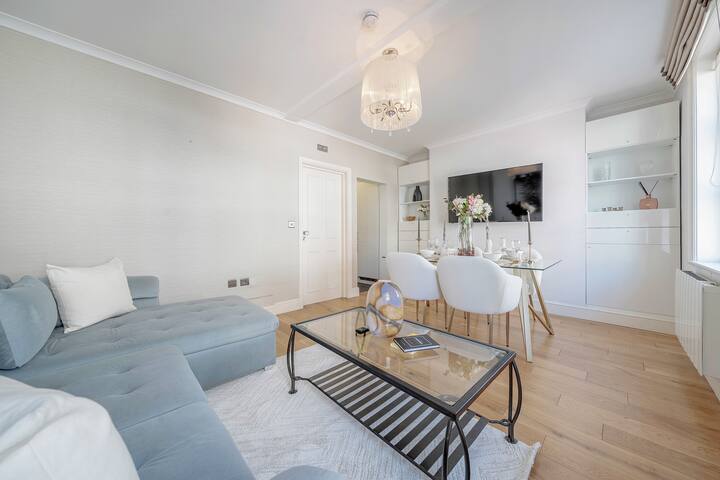 Oxford Street Golden Residence gallery image 3