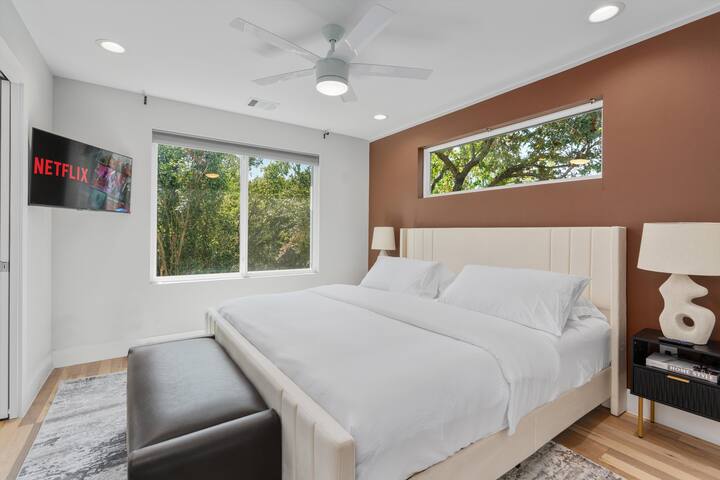 Mega Home – Up to 20 People – Mins 2 ACL/F1/Dwntwn gallery image 5