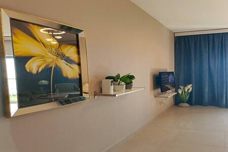 استديو فندقي بإطلالة بحرية فاخرة — photo 2