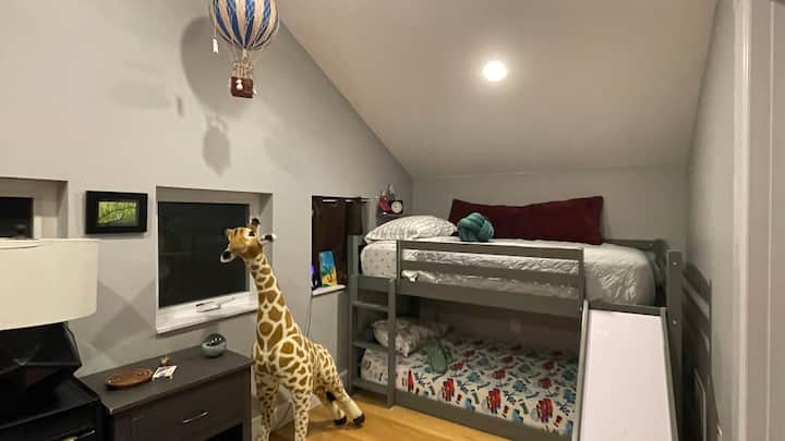 ಬೆಡ್‌ರೂಮ್ 4