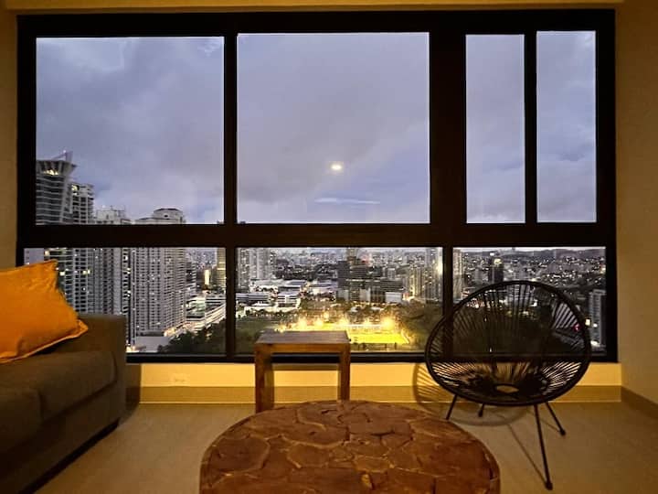 Stunning City Views - Centrally Located - 1 Bdr - Panama City
