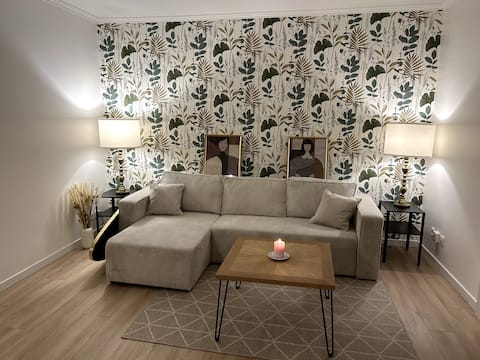 Near Switzerland (2 min bus stop)