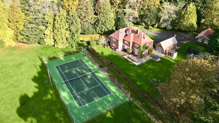 Hedgerows New Forest Estate 2x Hot Tubs Sleeps 22