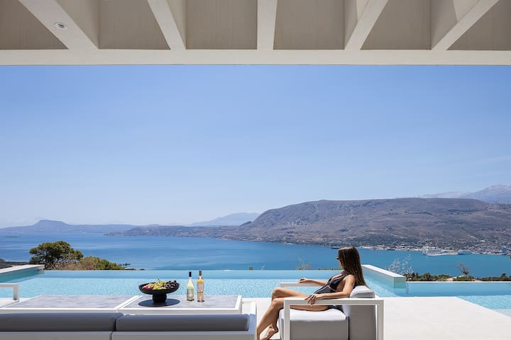 Escape the Ordinary & Embrace a Fantasy by etouri