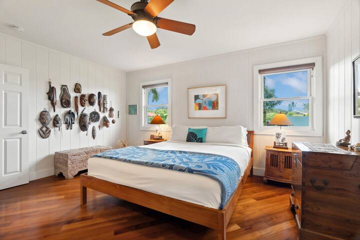A/C home in Hanalei. Walk to shops & the beach! gallery image 3