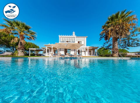 Peaceful Retreat w/ Private Pool, BBQ, A/C & Wi-Fi