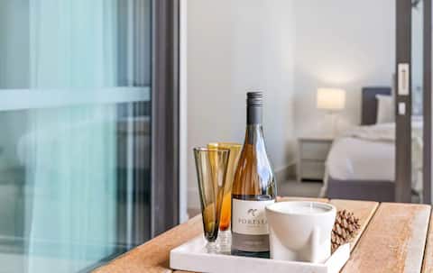 Parkvue 11 | Perfect for Two