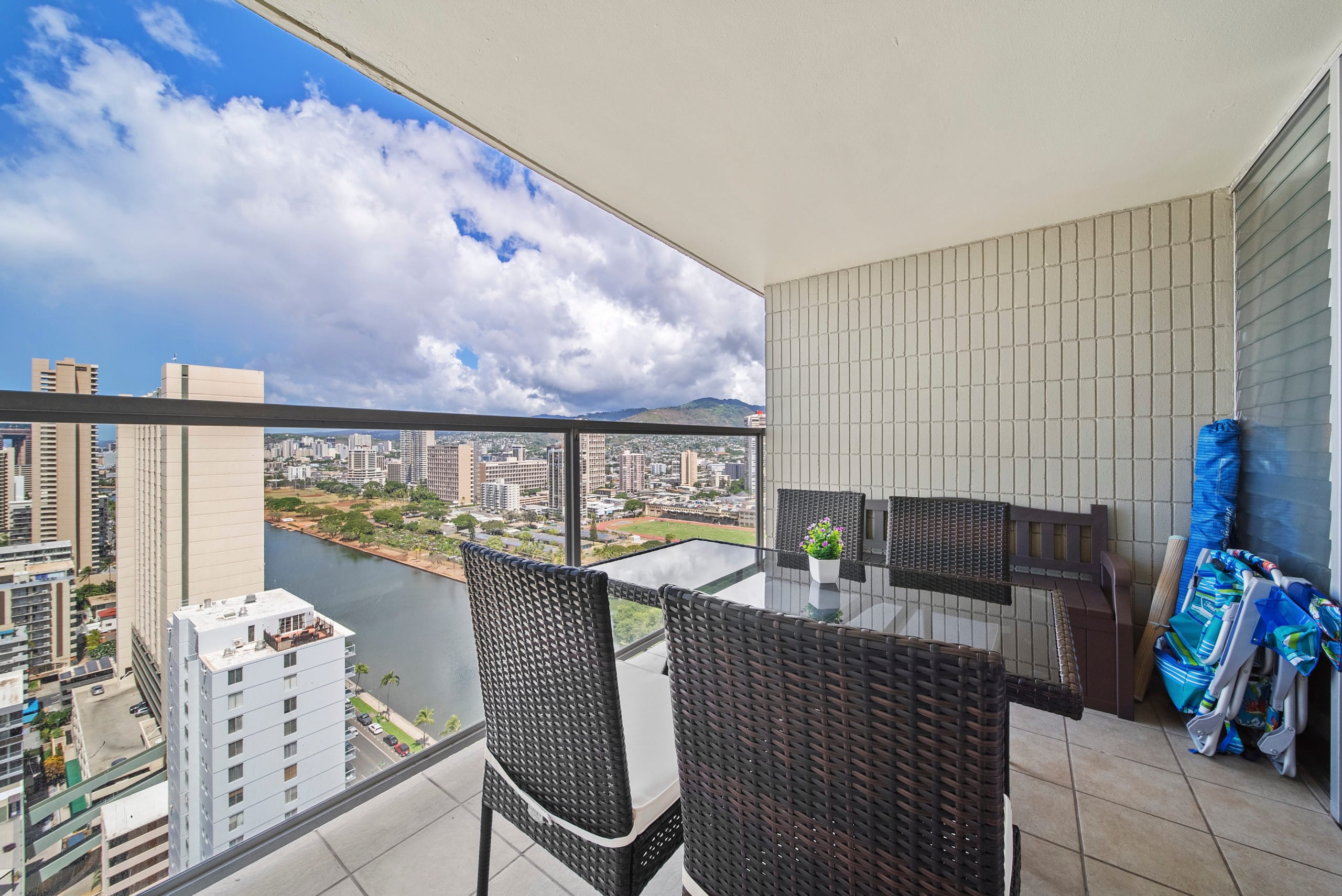 Wakiki 30FL Cozy Studio Pool&Ocean Views&Fireworks - Image 41