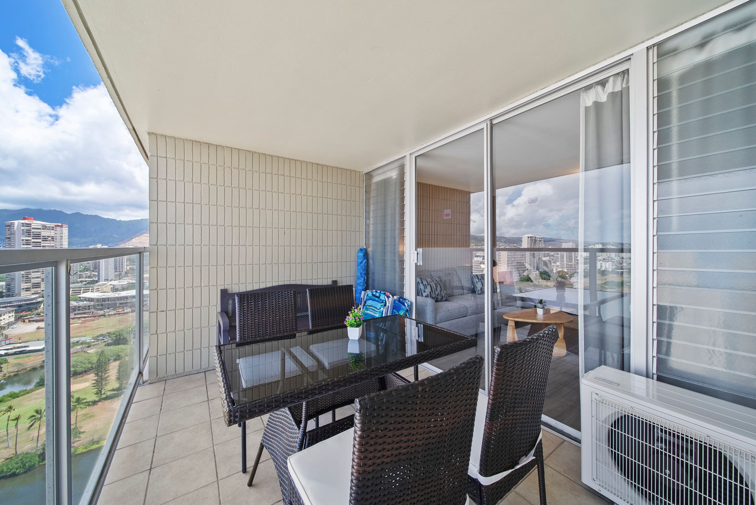 Wakiki 30FL Cozy Studio Pool&Ocean Views&Fireworks - Image 45