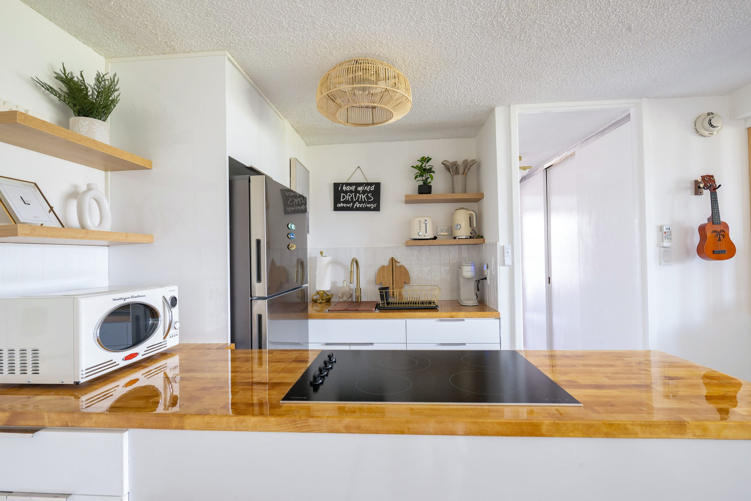 Condo in Honolulu · ★4.84 · 1 bedroom · 4 beds · 1 private bath - Image 32