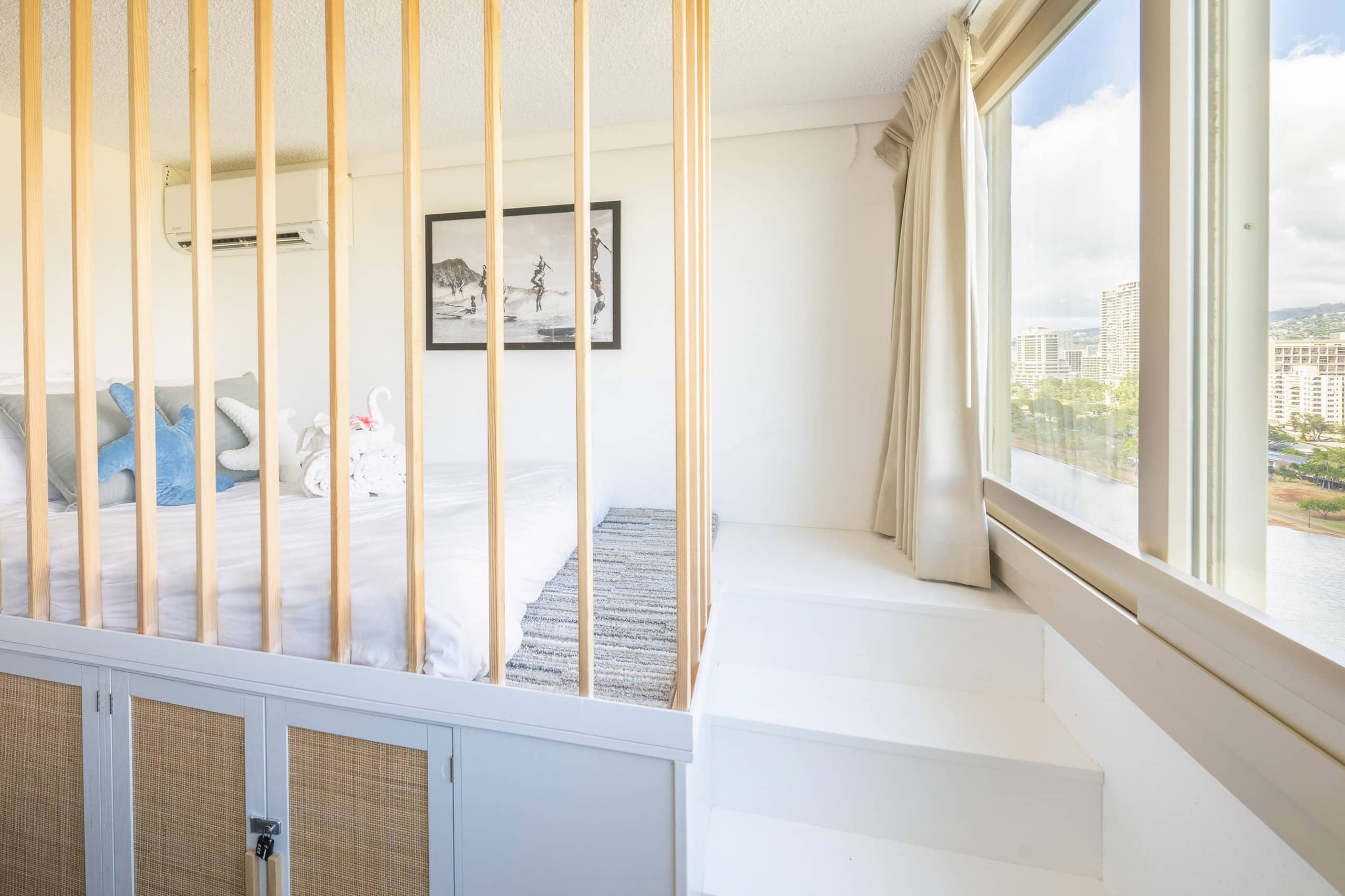 Condo in Honolulu · ★4.84 · 1 bedroom · 4 beds · 1 private bath - Image 4