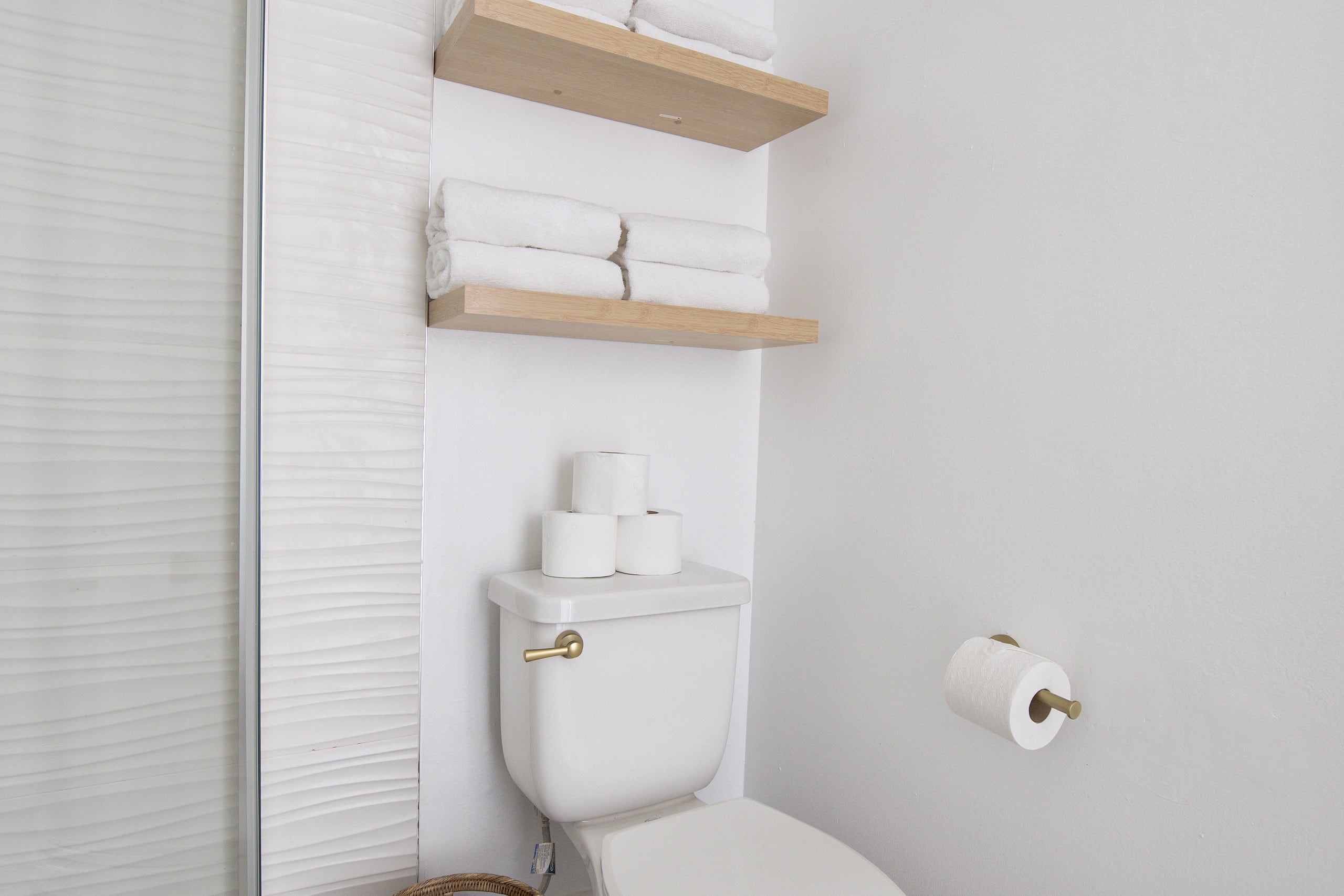 Condo in Honolulu · ★4.84 · 1 bedroom · 4 beds · 1 private bath - Image 17