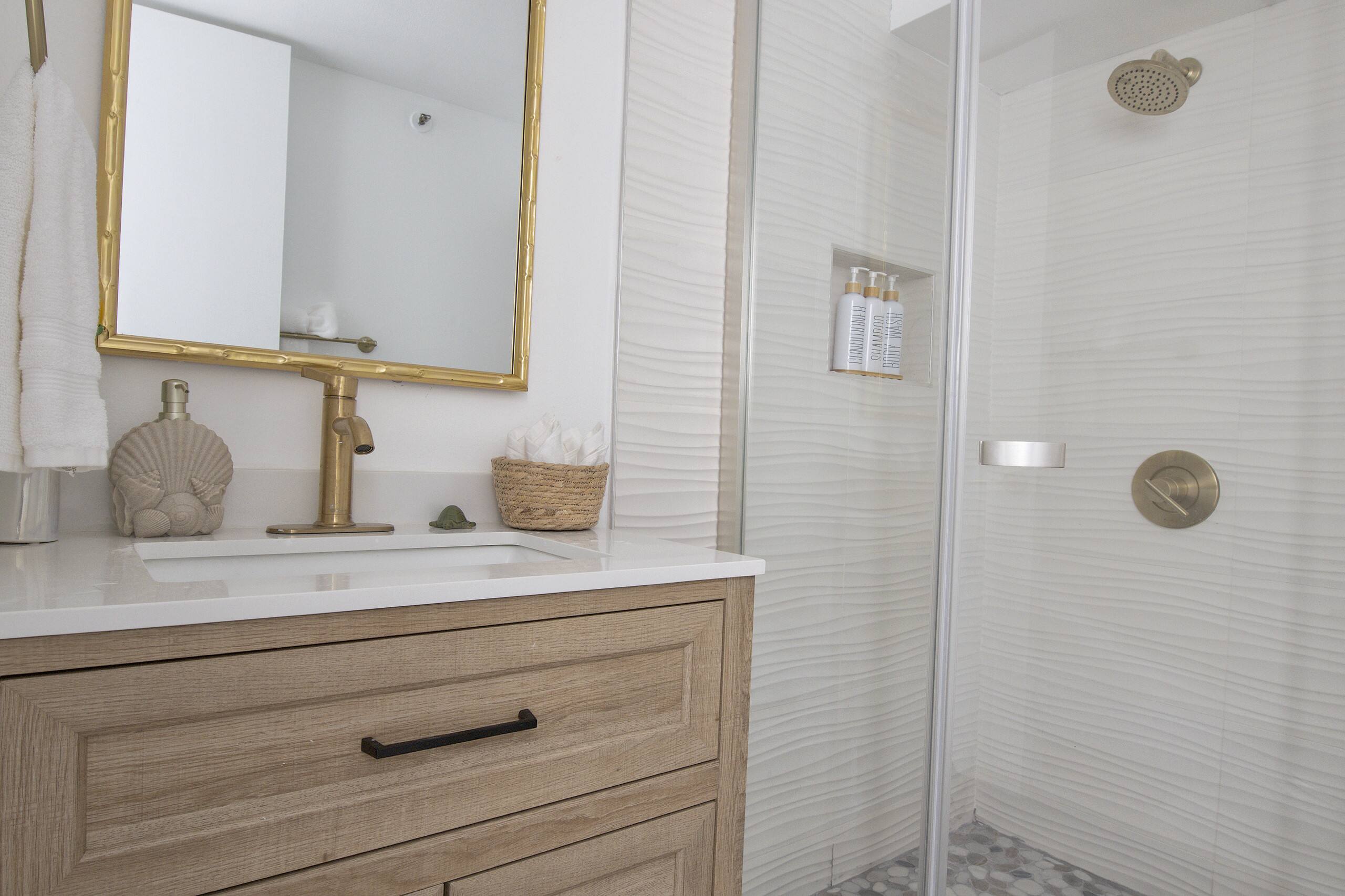 Condo in Honolulu · ★4.84 · 1 bedroom · 4 beds · 1 private bath - Image 51