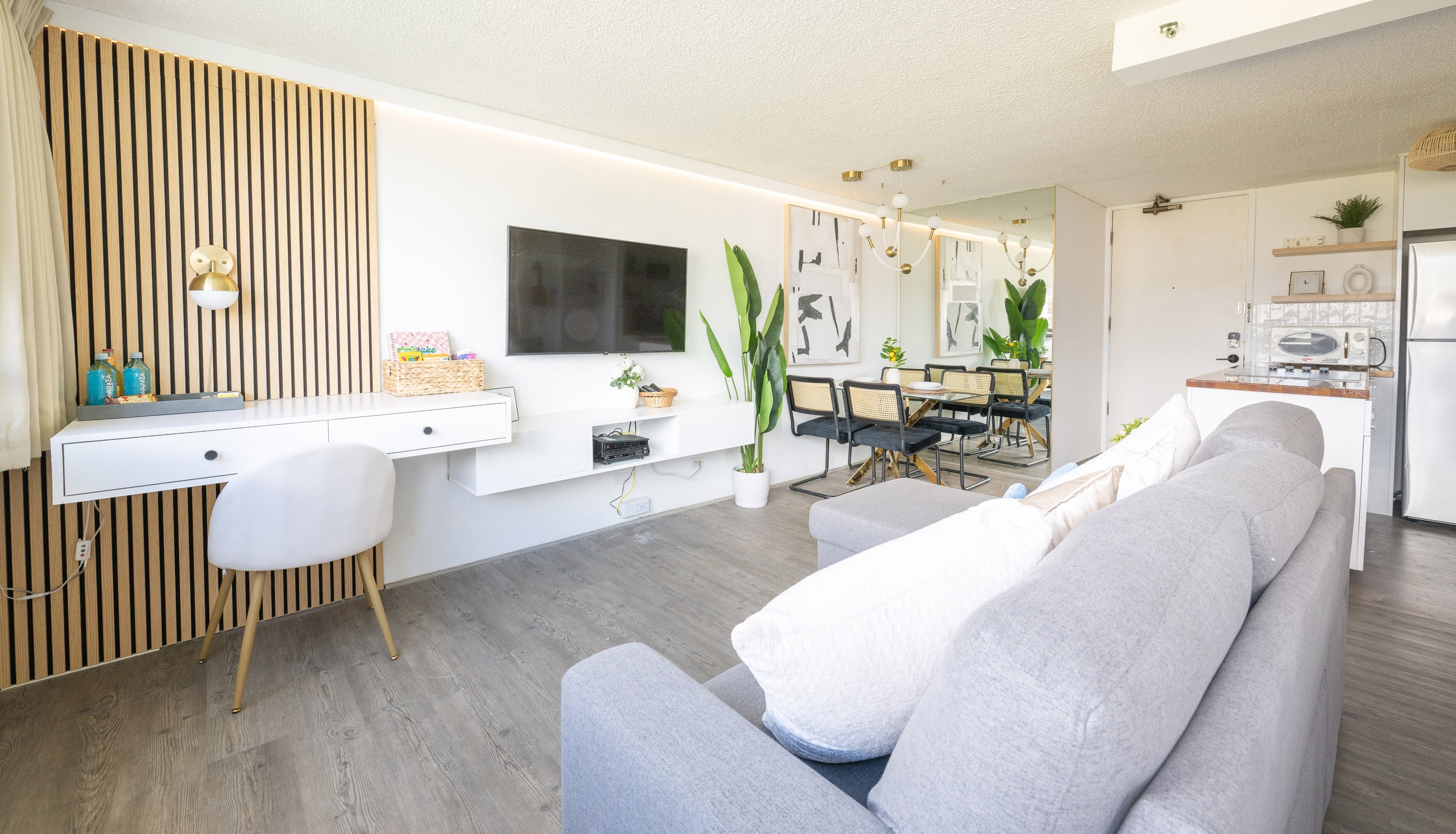 Condo in Honolulu · ★4.84 · 1 bedroom · 4 beds · 1 private bath - Image 3