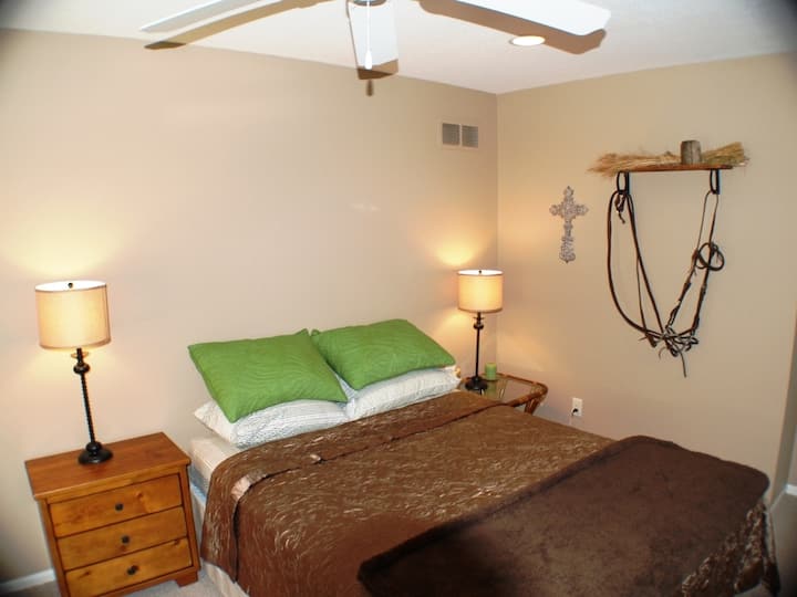 Спалня 3