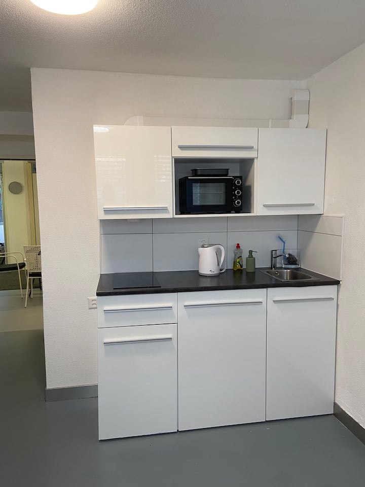 Studio4 Meublé Avec Cuisine Et Salle De Bains - Biel/Bienne