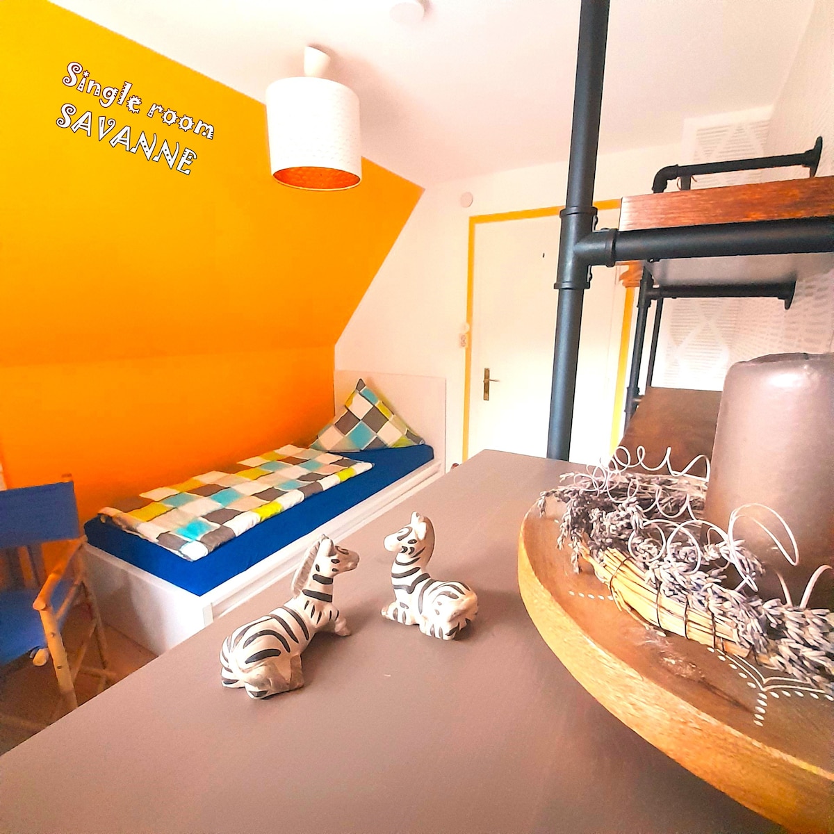 SAVANNAH: una acogedora cama te espera en la habitación individual SAVANNAH en el ático de la casa.